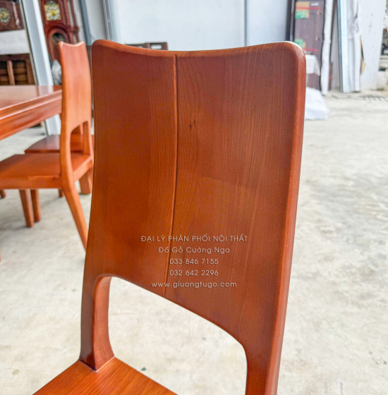 Bàn Ăn Gỗ Sồi Nga 6 Ghế Màu Cánh Gián Mẫu Chân Bo Hiện Đại