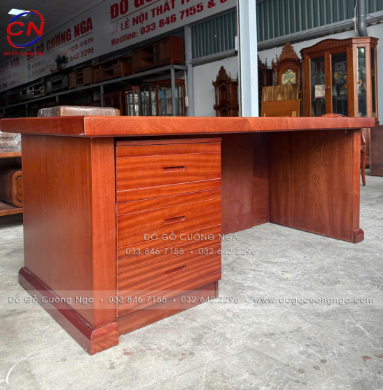 Bàn Làm Việc Giám Đốc Gỗ Xoan Đào 1m67 Chạm Chỉ Tinh Tế