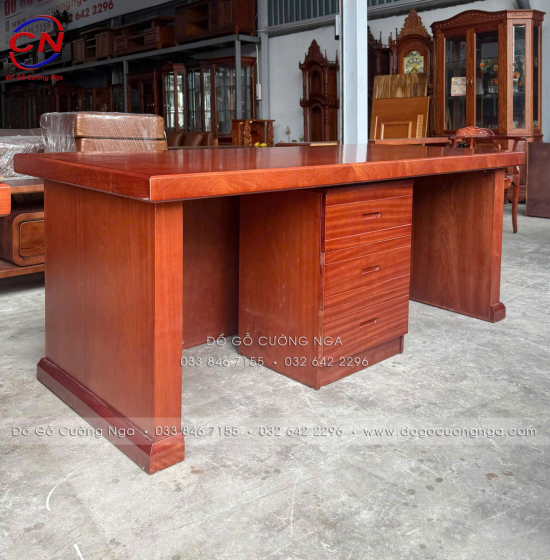 Bàn Làm Việc Giám Đốc Gỗ Xoan Đào 1m67 Chạm Chỉ Tinh Tế