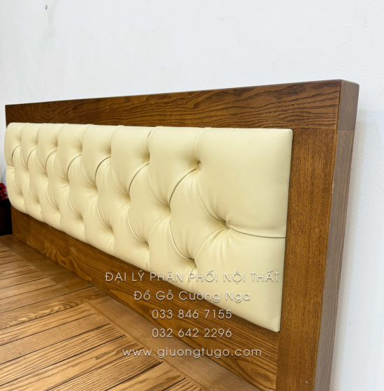 Giường ngủ gỗ sồi  lau màu óc chó đầu nệm cao cấp 