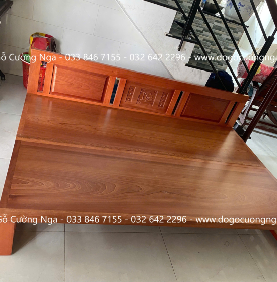 Giường Gấp Gỗ Xoan Đào 2 Ngăn Kéo Kèm Bàn (Có Kính) & Đôn Gỗ Sồi Bền Đẹp