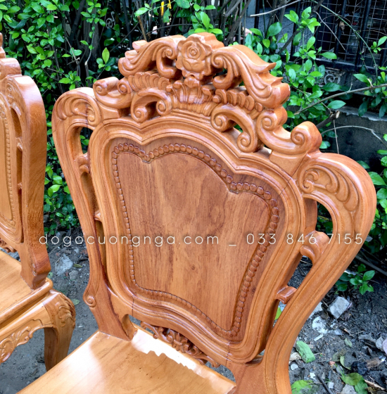 Bàn Ăn Gỗ Gõ Đỏ Cao Cấp 8 Ghế Ovan - Mẫu Ghế Lu Y 