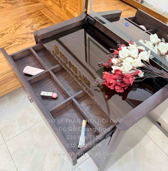 Bàn Trang Điểm Kết Hợp Bàn Làm Viêc Gỗ Sồi Lau Màu Óc Chó