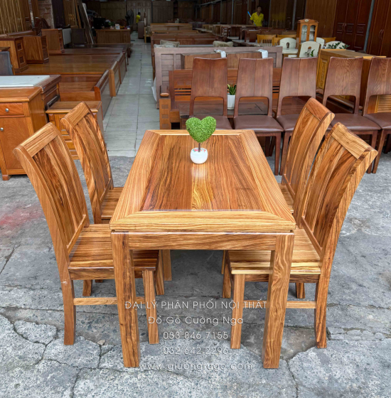 Bàn Ăn Gỗ Hương Xám 4 Ghế Lưng Tựa Cong