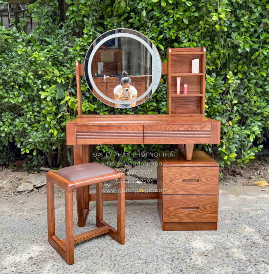 Bàn Trang Điểm Gỗ Sồi Nga Màu Óc Chó Gương LED Cảm Ứng