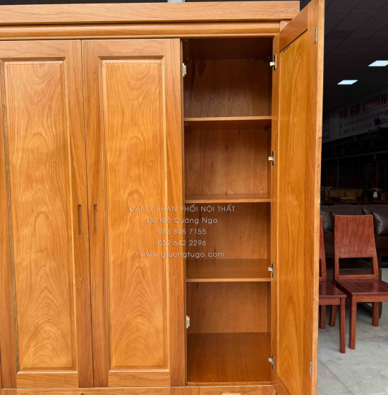 Tủ Áo Gỗ Gõ Đỏ 4 Cánh Kèm Góc Trang Trí Bo Cạnh