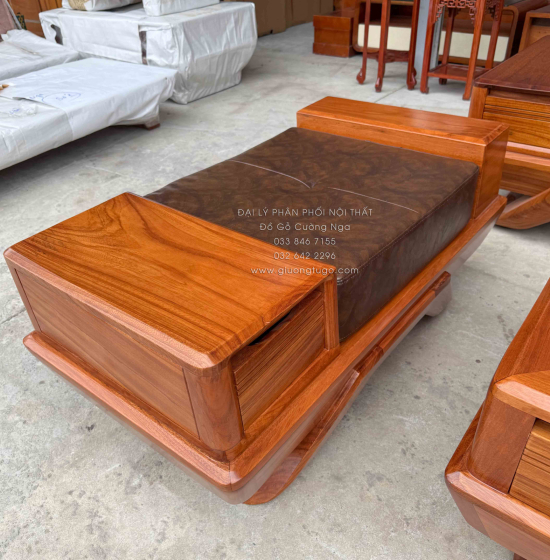 Sofa Gỗ Gõ Đỏ Góc L 2m8x1m8 Chân Thuyền Nệm Cao Su Cao Cấp