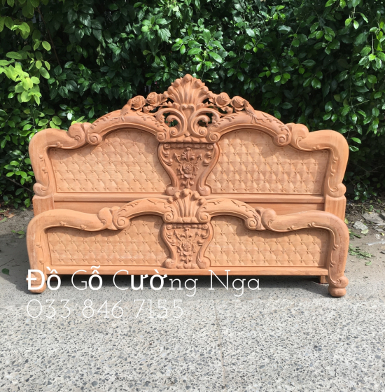 Giường ngủ gỗ gõ đỏ vạt lan - mẫu hoa hồng 