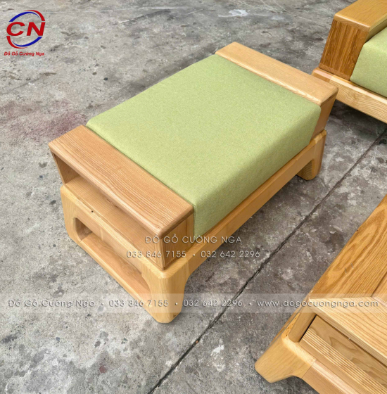 Sofa Văng Gỗ Sồi Màu Tự Nhiên Kèm Nệm 3 Chi Tiết Nhỏ Gọn