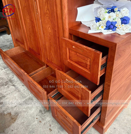 Combo Giường Tủ Gỗ Hương Đá Kèm Kệ Trang Trí Sang Trọng