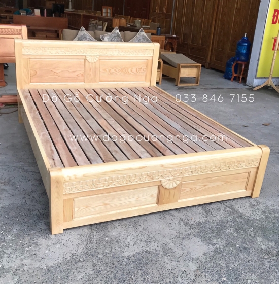 Giường gỗ sồi nga mẫu quạt - vạt lan giá rẻ 