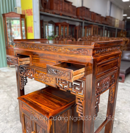 Bàn thờ gia tiên mẹ bồng con gỗ muồng BT 08