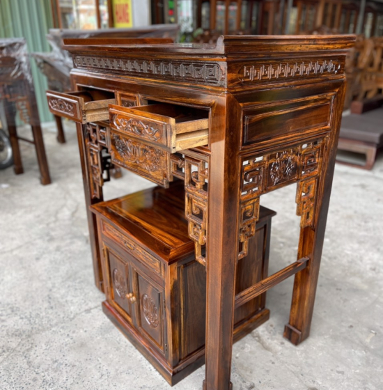 Bàn thờ gia tiên mẹ bồng con gỗ muồng BT 08