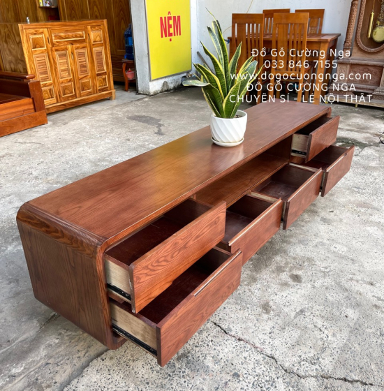 Kệ tivi gỗ sồi nga hiện đại 2m lau màu óc chó KG 033