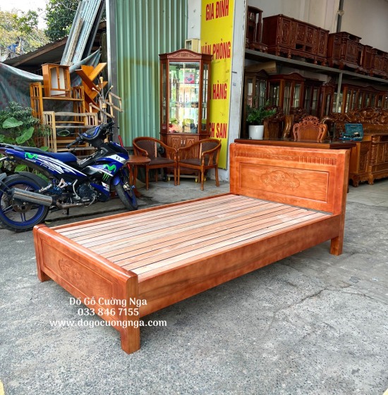 Giường ngủ gỗ sồi nga vạt lan - màu xoan giá rẻ 