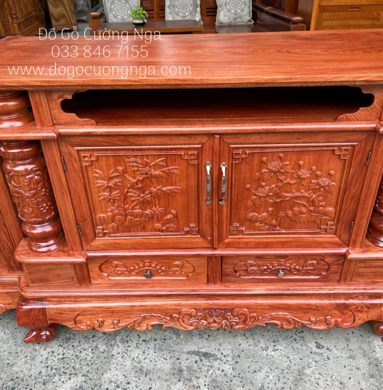 Kệ tivi gỗ Hương Đá cao cấp 2m2 - mẫu cột nho KG 04