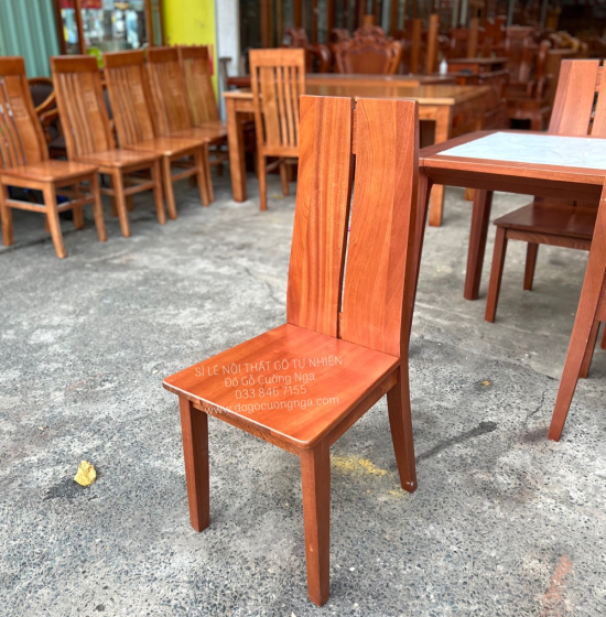 Bộ bàn ăn gỗ Xoan Đào mặt đá 6 ghế - chân hươu cao cấp 