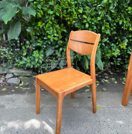 Bàn Ăn Gỗ Sồi Nga Mặt Đá 4 Ghế Lau Màu Hiện Đại 