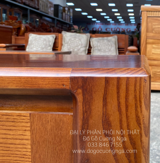 Kệ Tivi Gỗ Sồi Nga Chân Vát Lau Màu Óc Chó KG 16.4