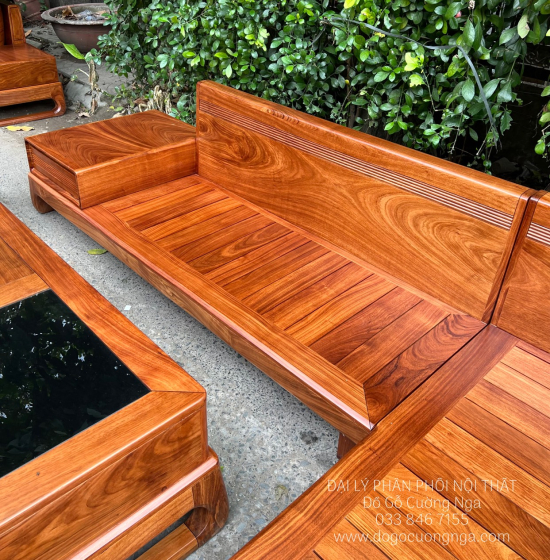 Sofa Gỗ Hương Vàng Hiện Đại 2m8x1m8 Chân Choãi 