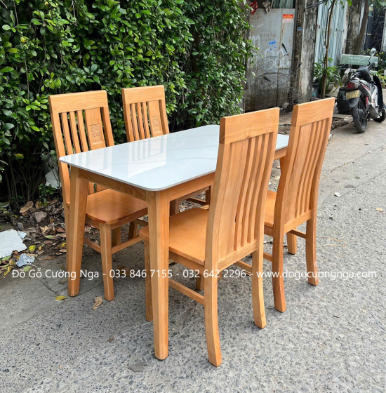 Bộ Bàn Ăn Gỗ Sồi Nga Mặt Đá 4 Ghế Phớt Vàng Hiện Đại 