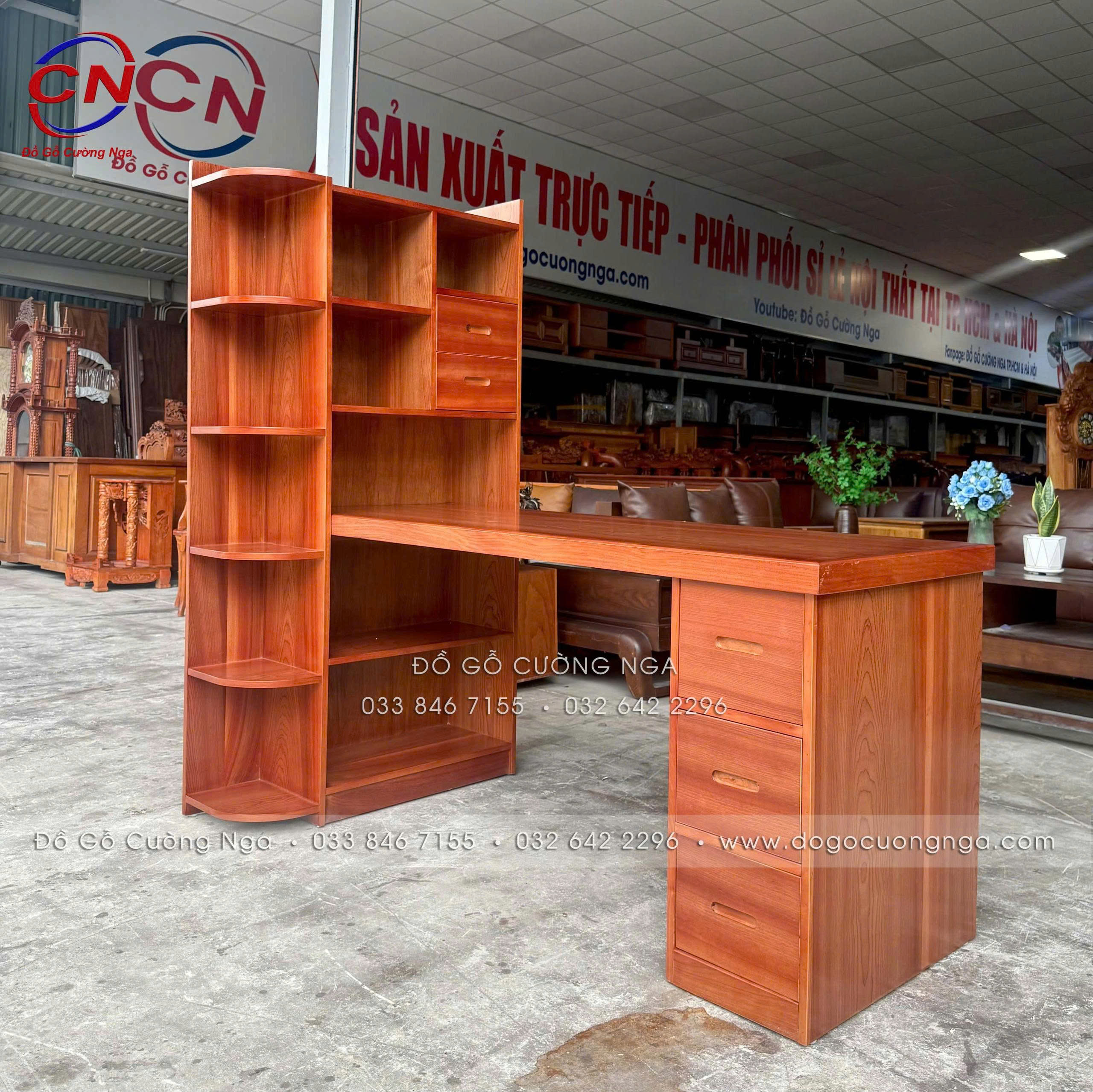 ban hoc kem xoan dao