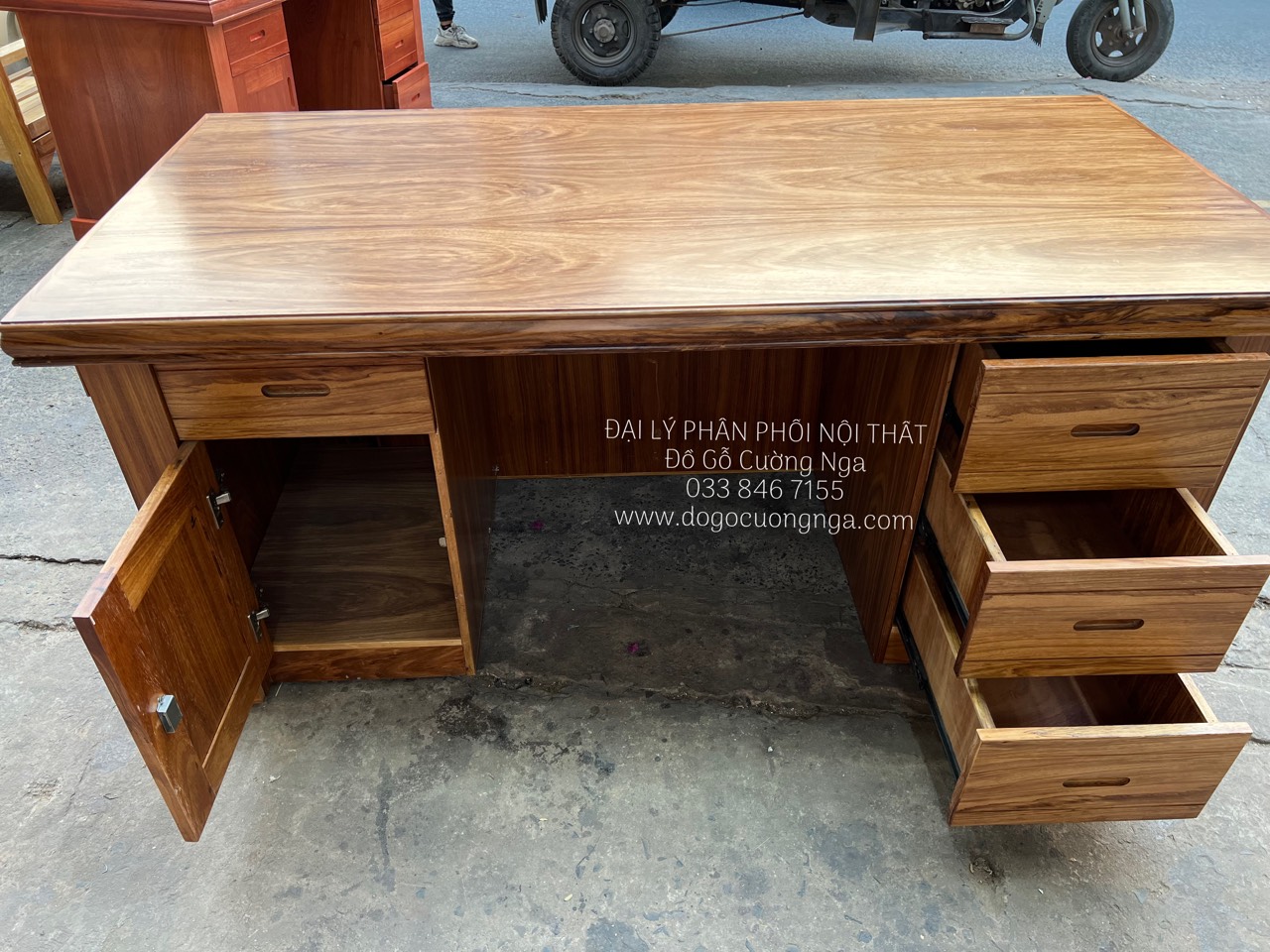 bàn làm việc gỗ hương xám 1m8 