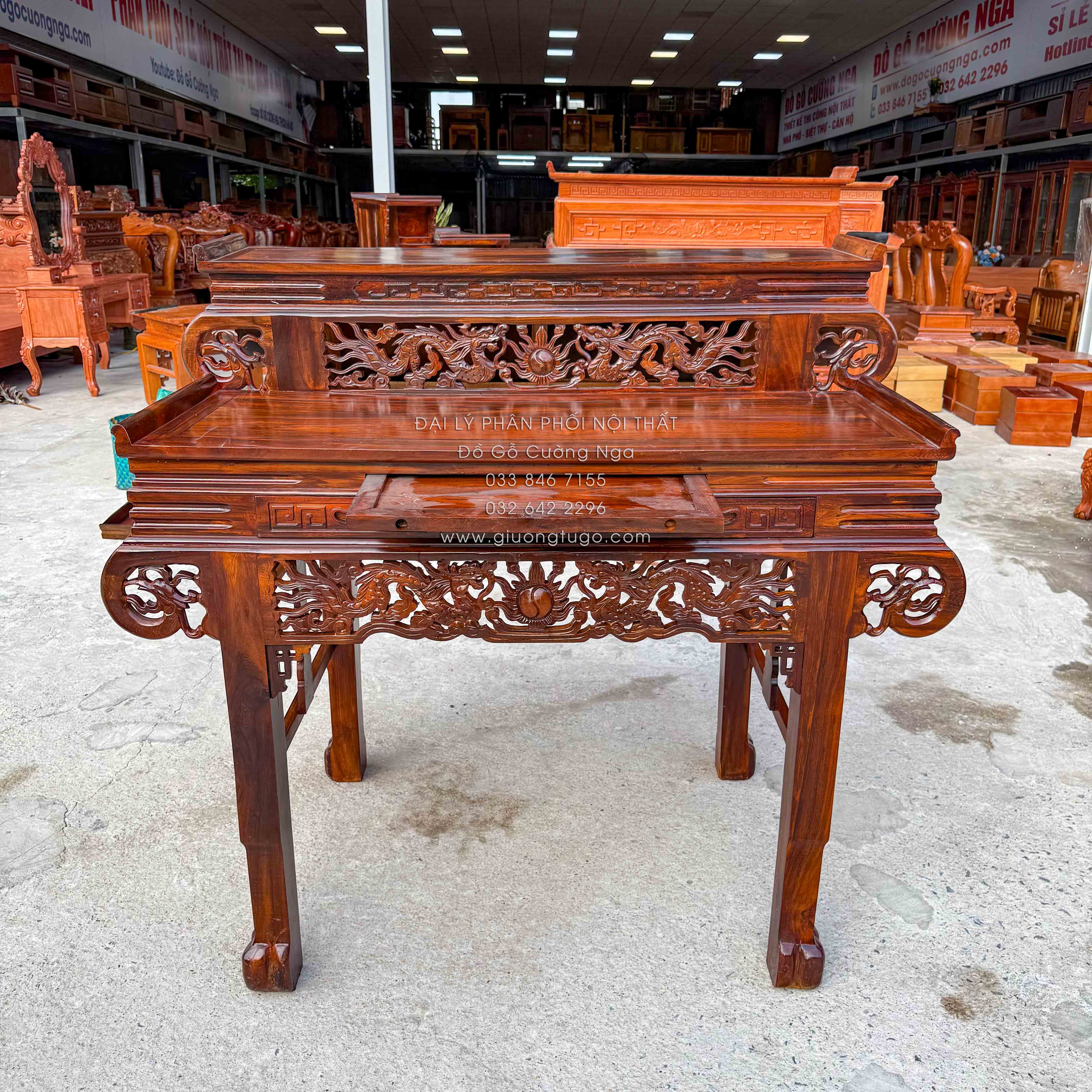 Bàn thờ 2 tầng gỗ muồng tay cuốn