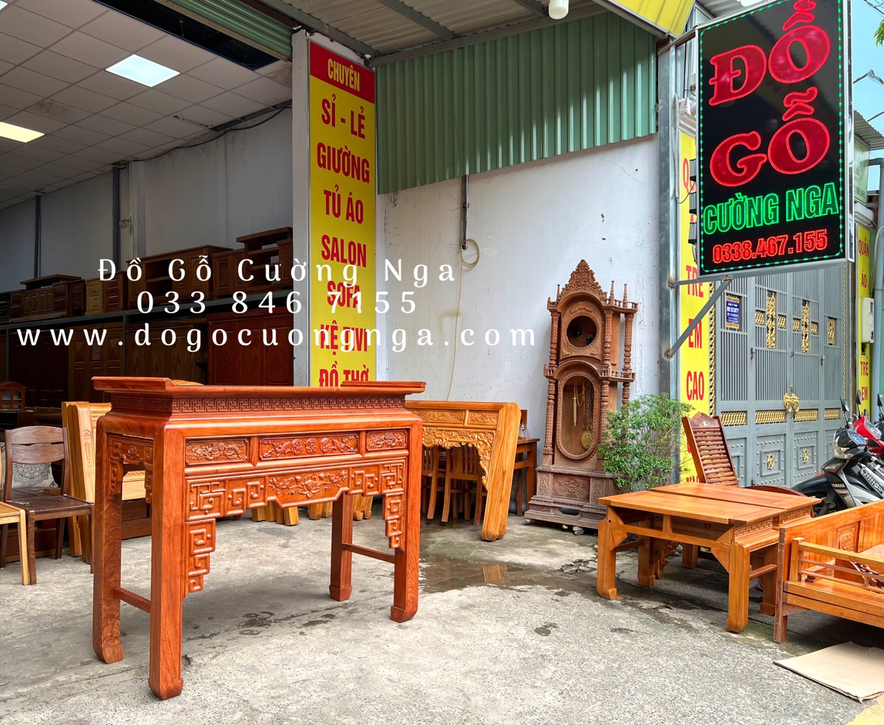 Bàn thờ gia tiên gỗ hương đá cao cấp 