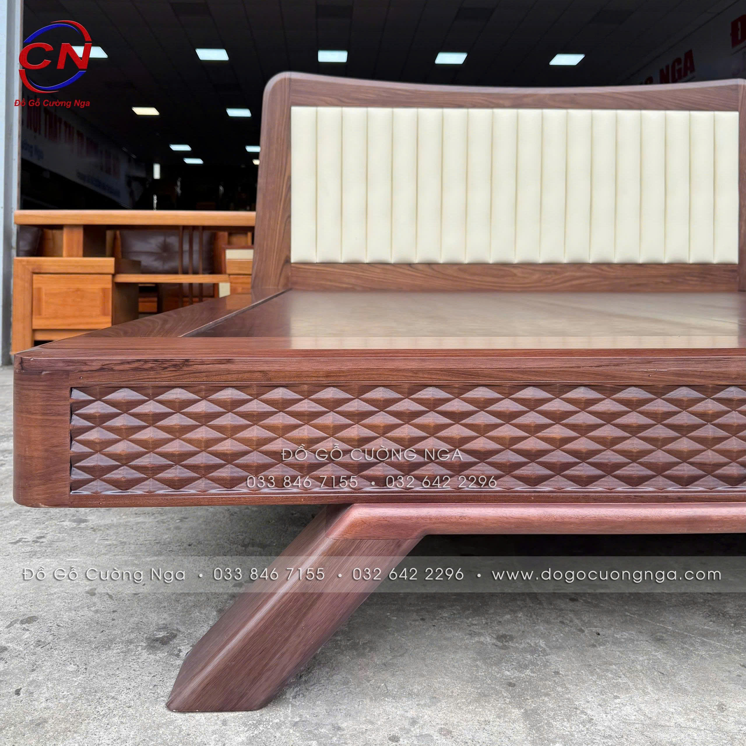 giường ngủ gỗ óc chó đầu nệm kiểu nhật 
