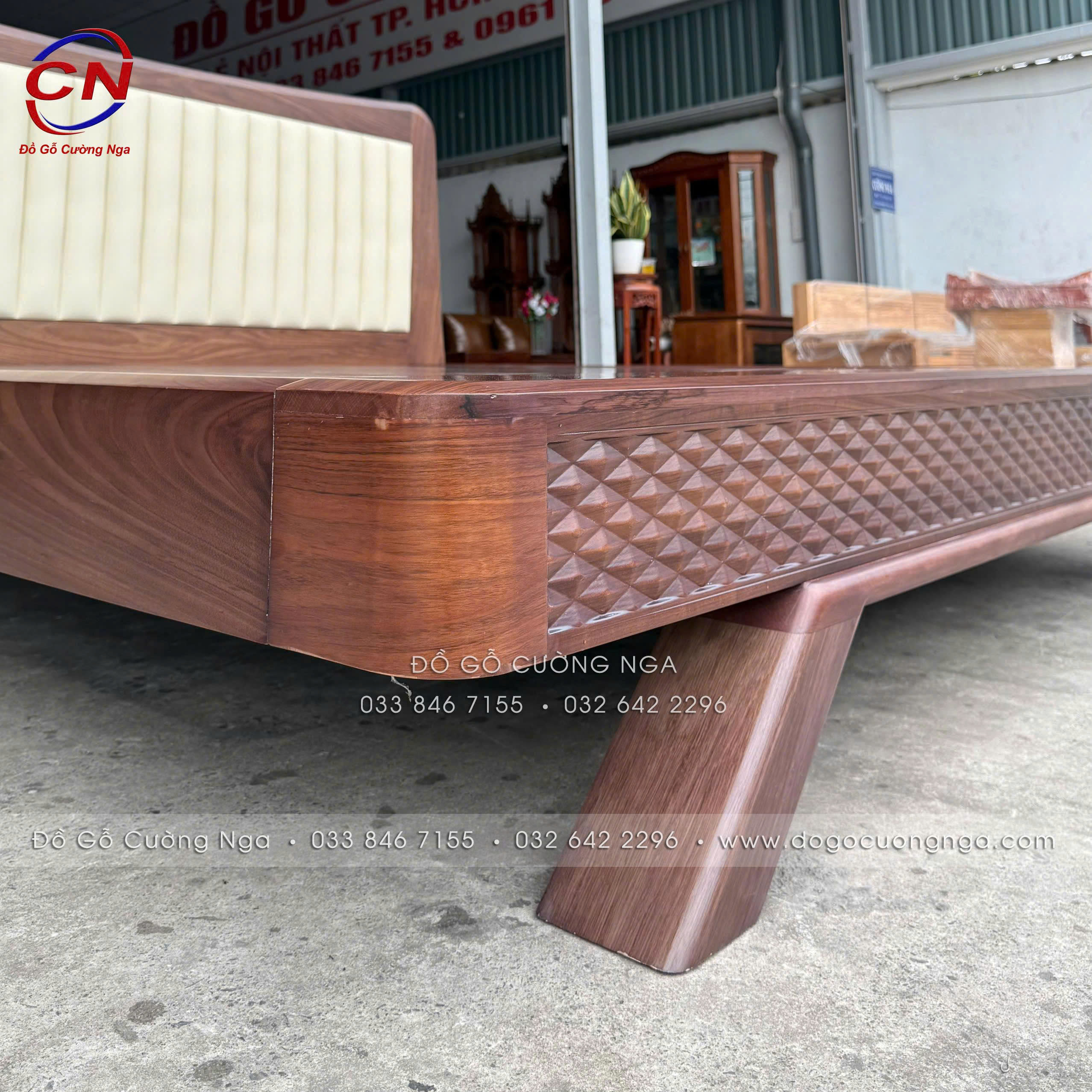 giường ngủ gỗ óc chó đầu nệm kiểu nhật 