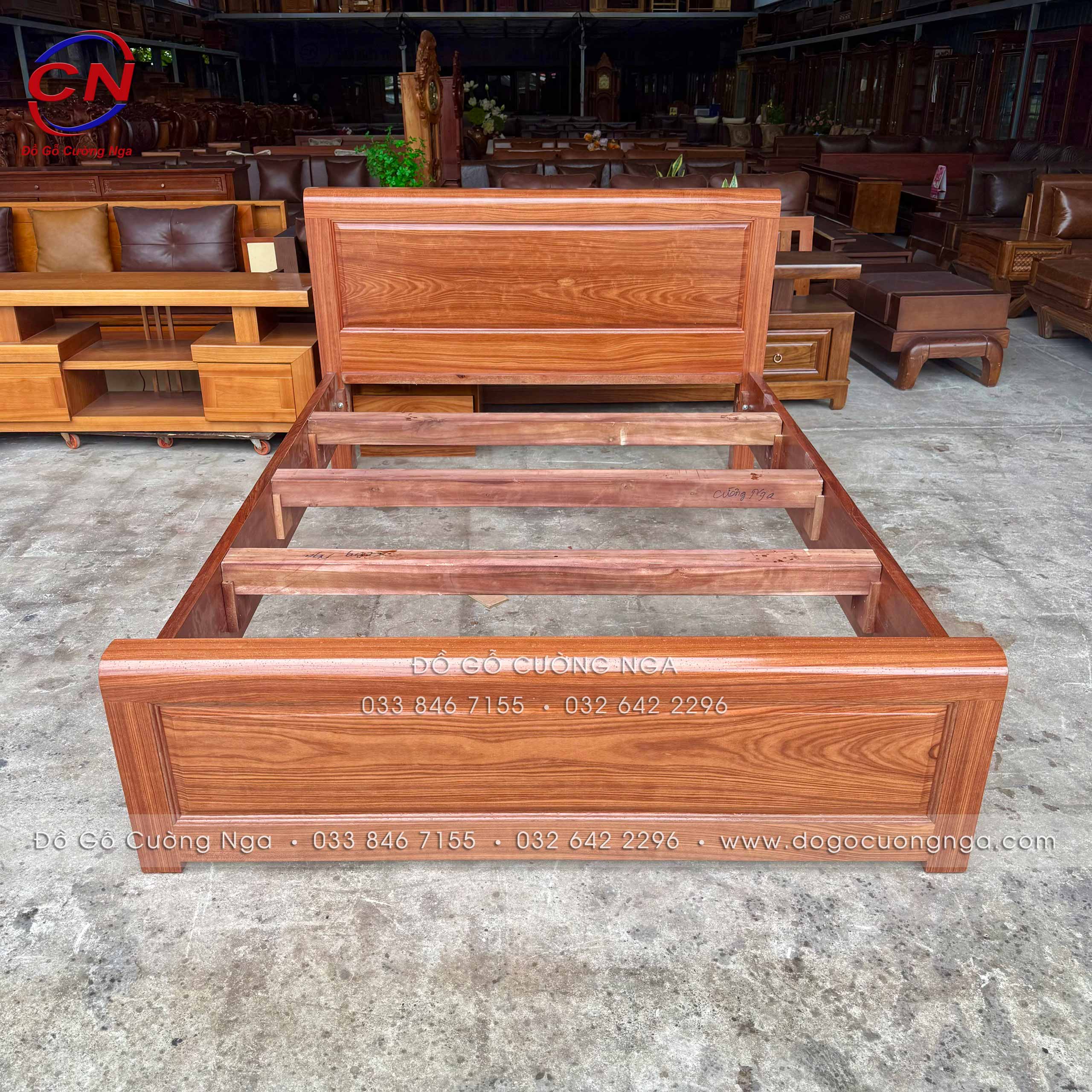 thang của giường ngủ gỗ Cẩm Vân
