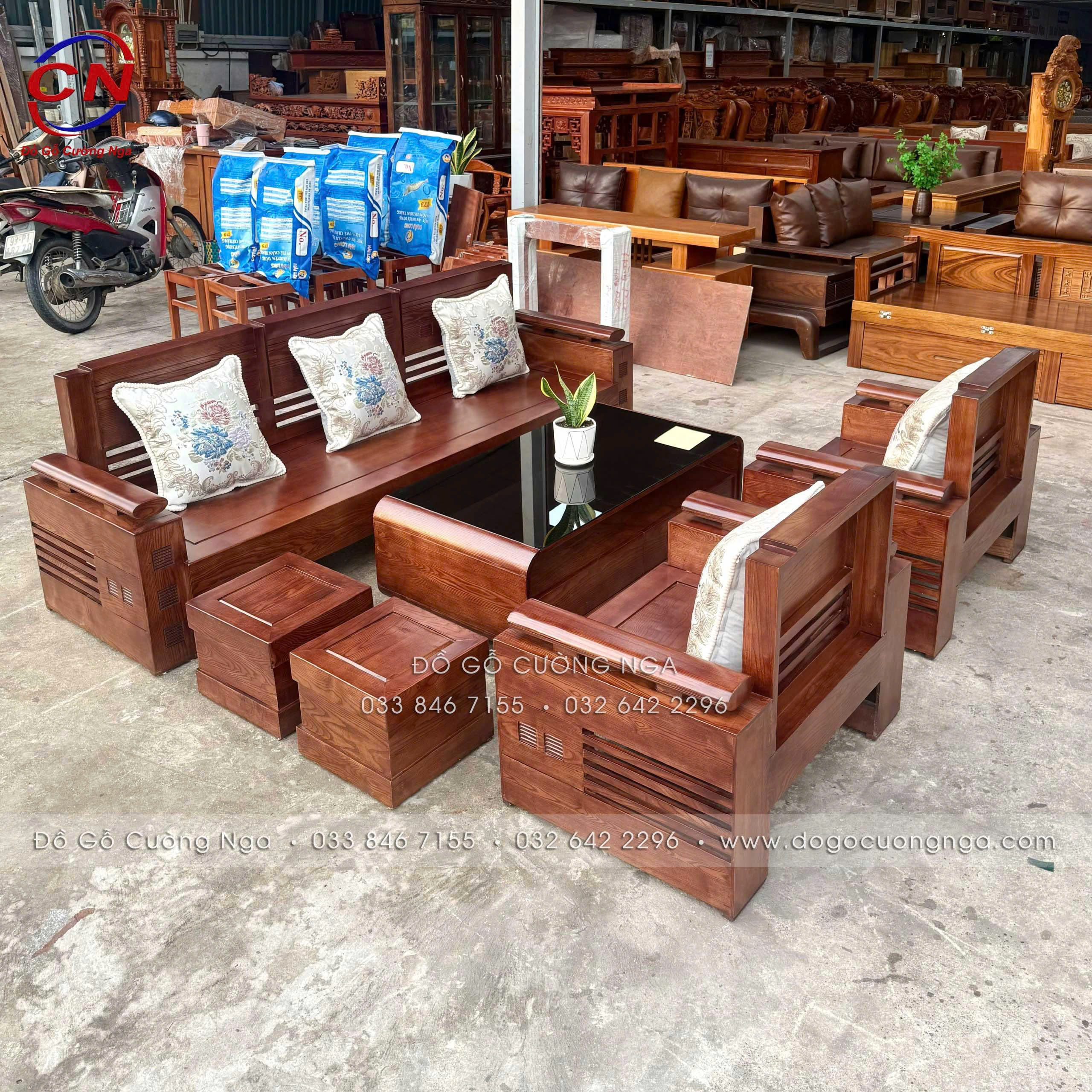 sofa gỗ sồi đối xứng