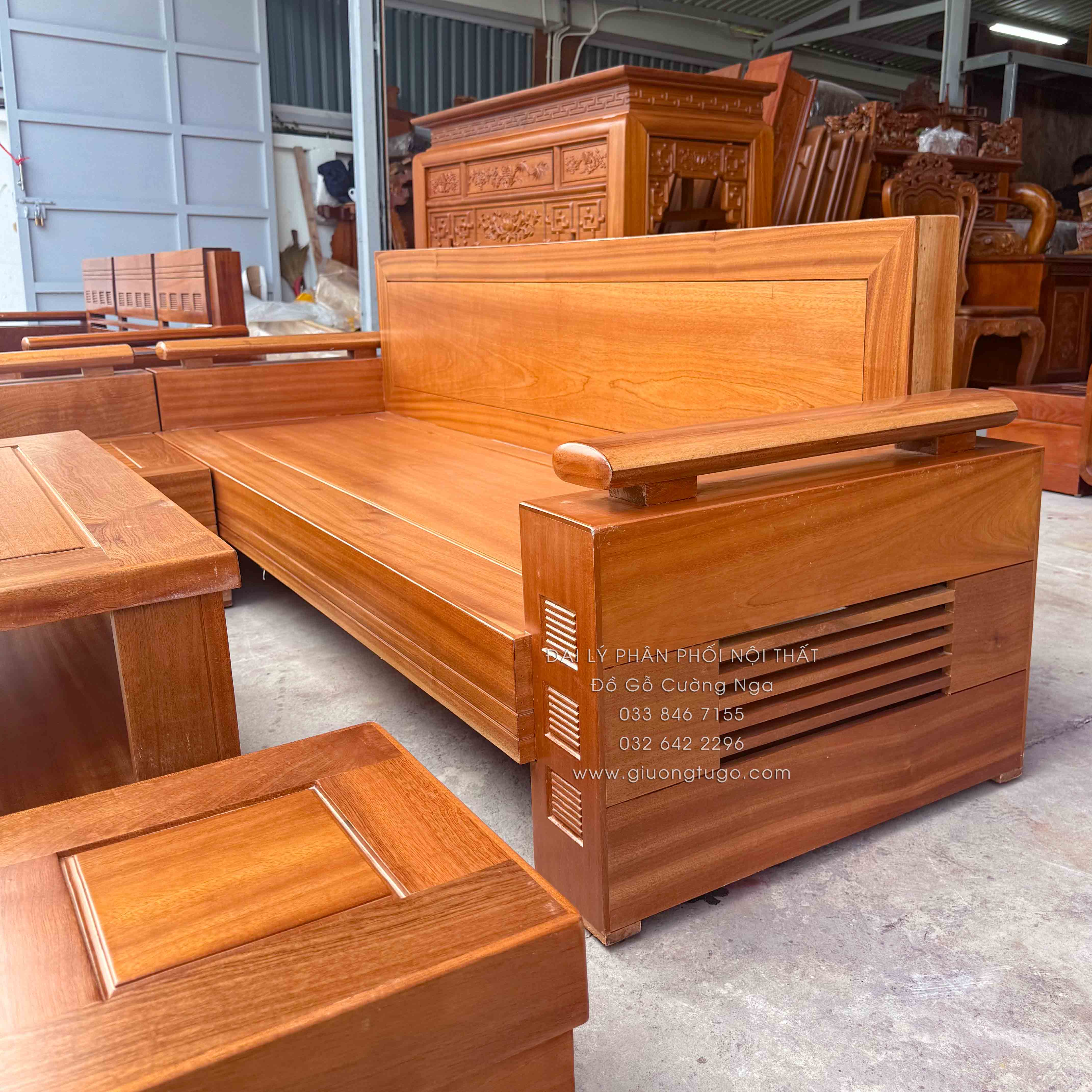 ghế sofa gỗ xoan đào 2m1x1m6 