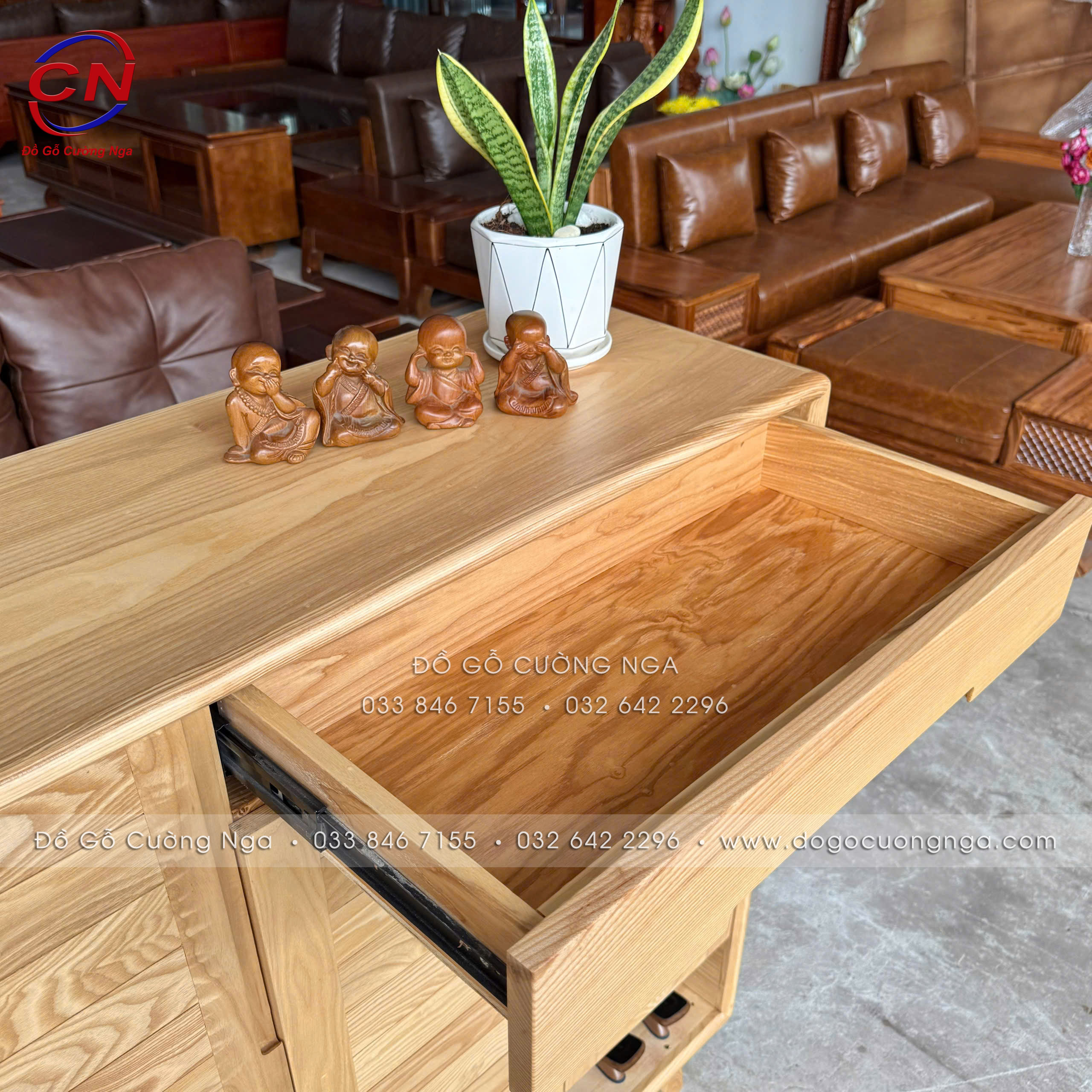 TỦ GIÀY GỖ SỒI NGA 3 CÁNH