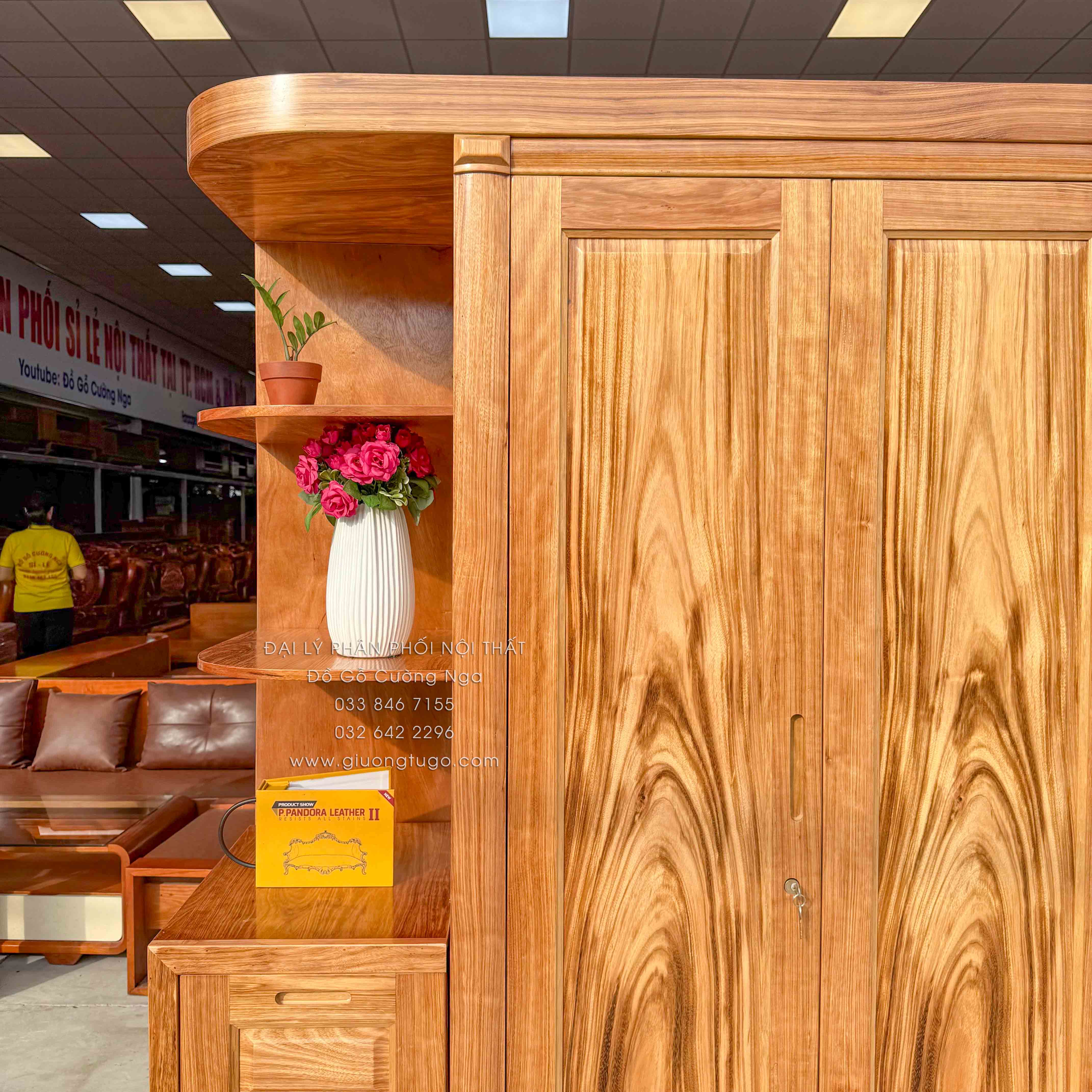 tu ao huong xam 4 canh kem goc trang tri