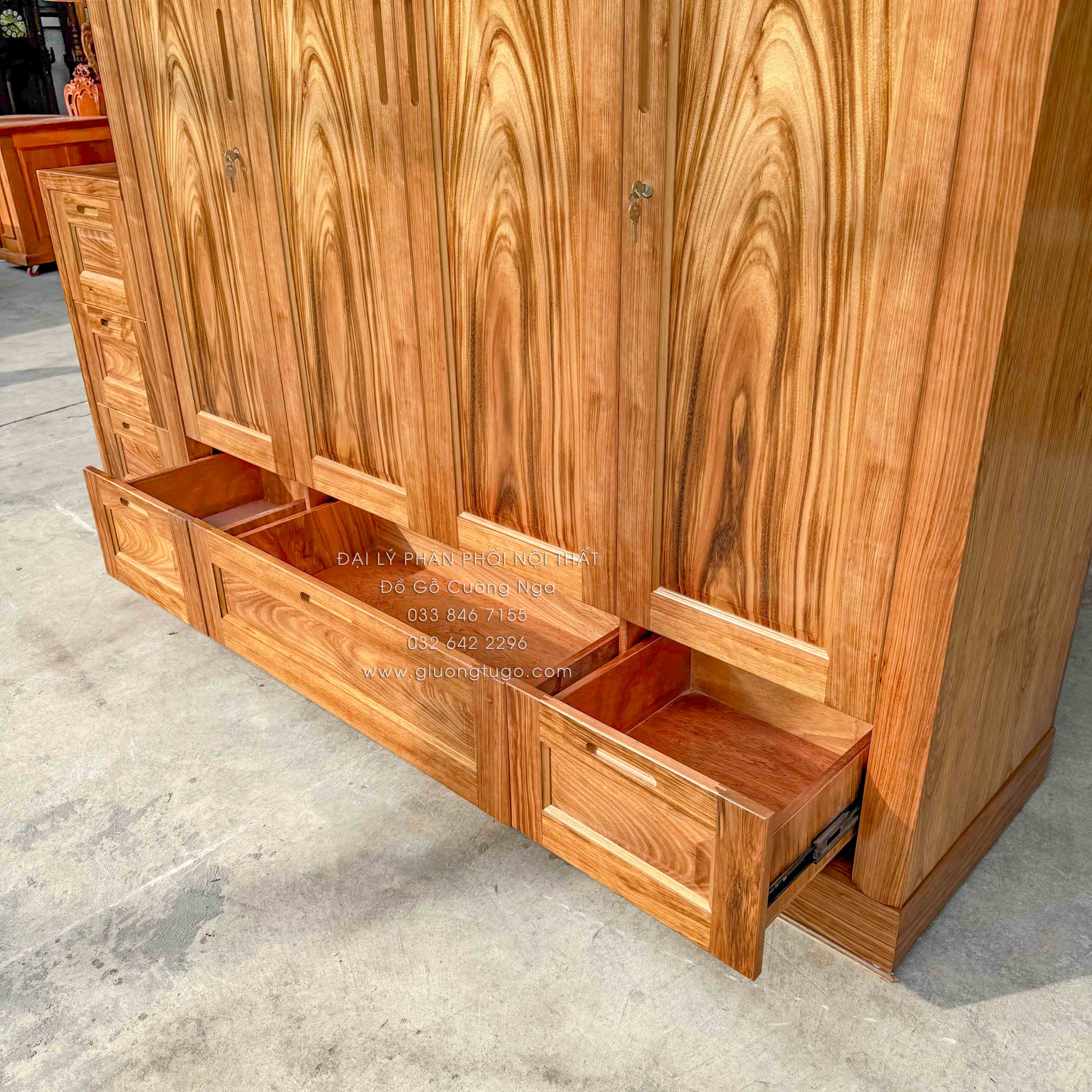 tu ao huong xam 4 canh kem goc trang tri