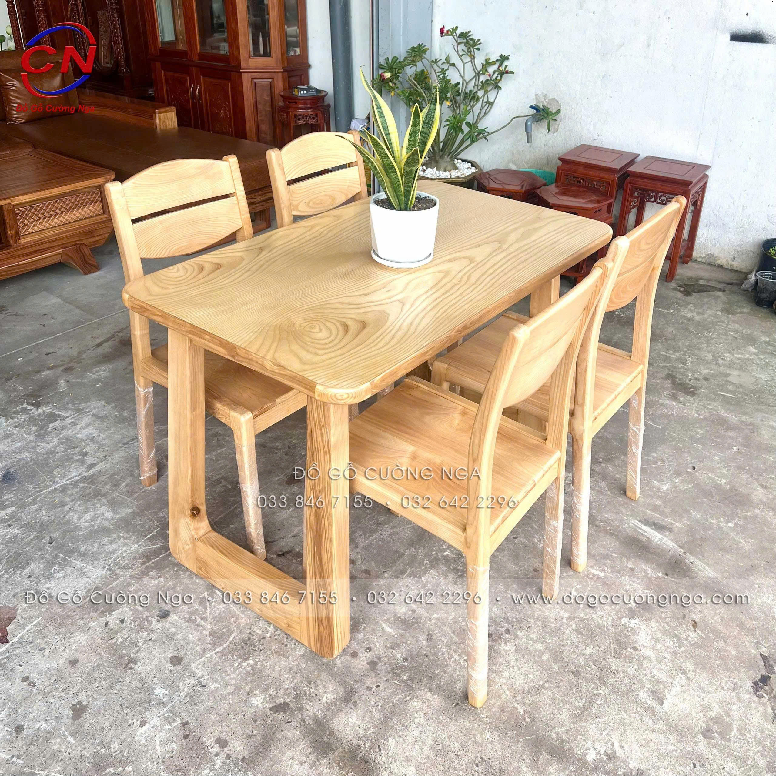 bàn ăn gỗ sồi 4 ghế 
