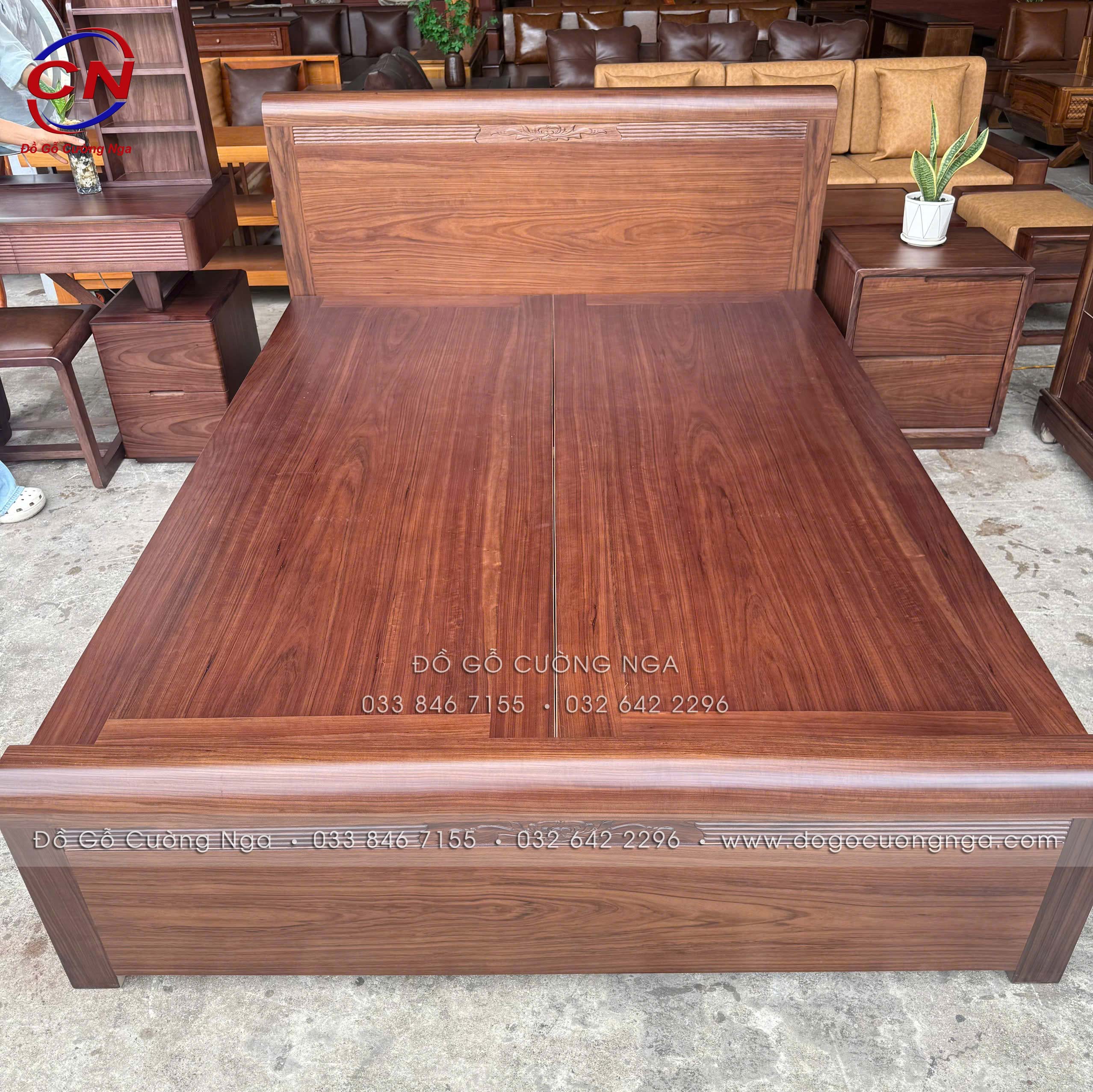 giường gỗ óc chó 