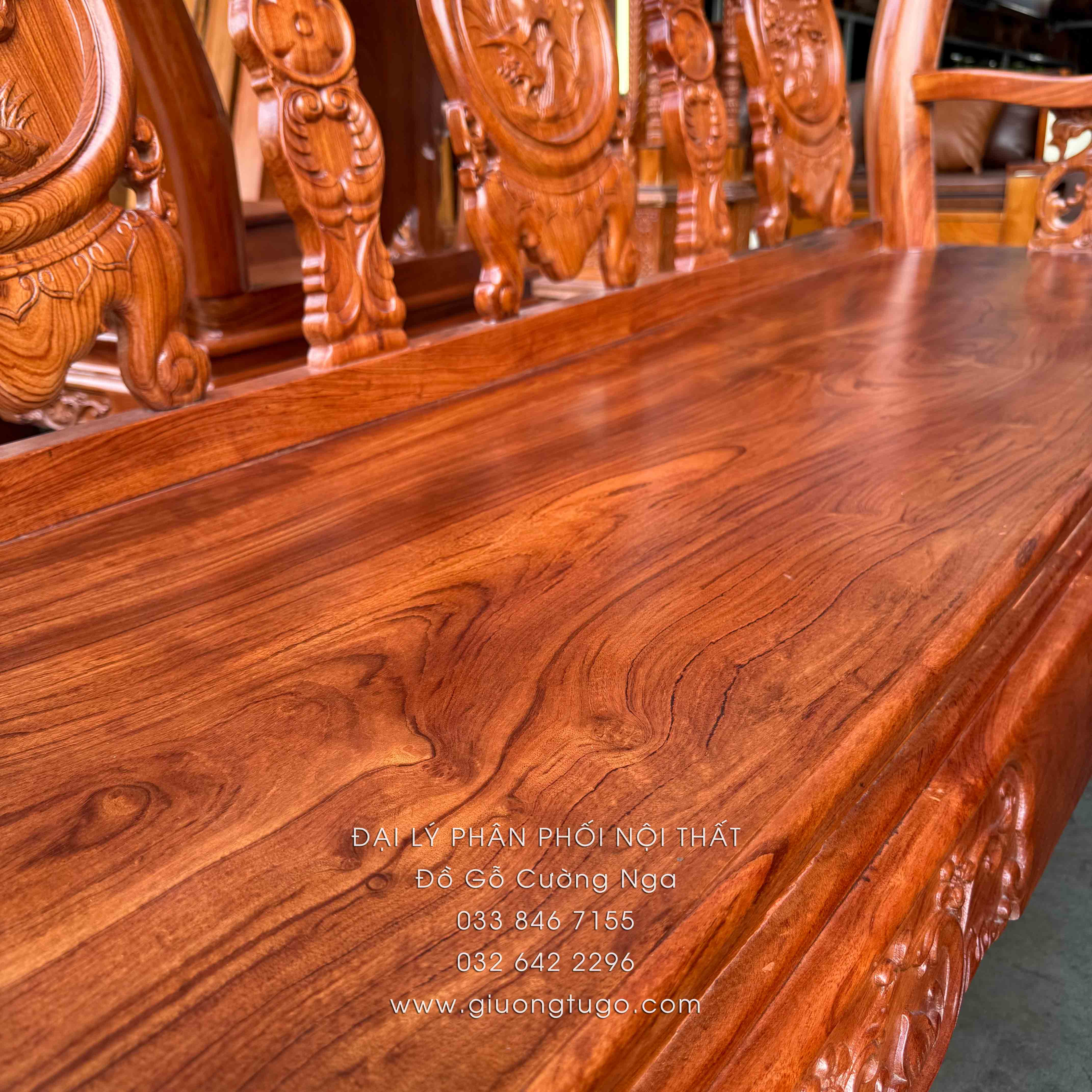 salon gỗ hương đá tay 10